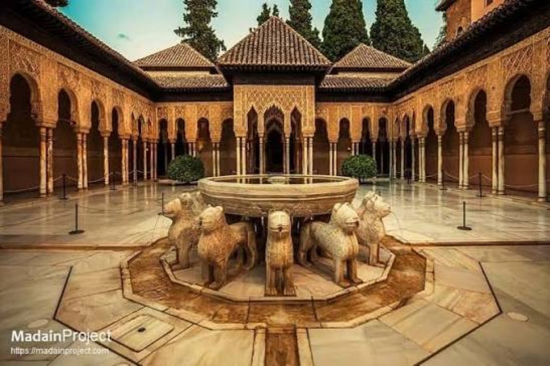 Alhambra Palace Courtyard